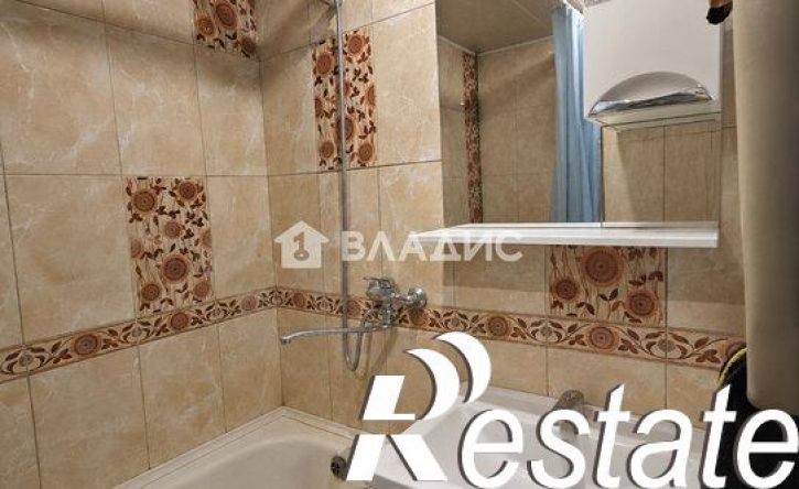 3-комн квартира улица Гайдара, 93,  д. 93