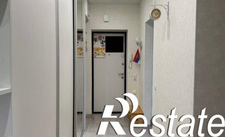 5-комн квартира улица Докука, 27A,  д. 27A