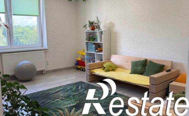 5-комн квартира улица Докука, 27A,  д. 27A