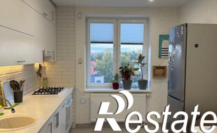 5-комн квартира улица Докука, 27A,  д. 27A
