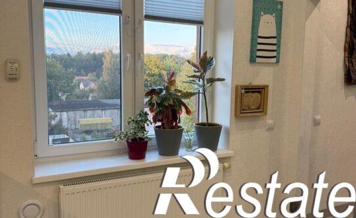 5-комн квартира улица Докука, 27A,  д. 27A