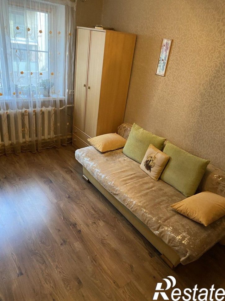 4-комн квартира Костикова , 10