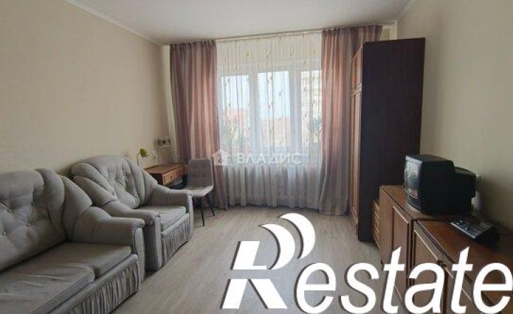3-комн квартира улица Полковника Ефремова, 3,  д. 3