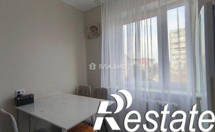 3-комн квартира улица Полковника Ефремова, 3,  д. 3