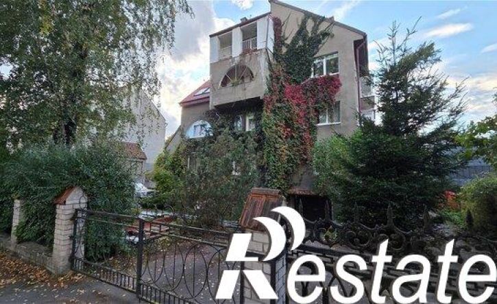 3-комн квартира улица Сержанта Мишина, 17А,  д. 17А